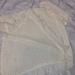 White winter sweater poncho capelet cape medium sized sweater